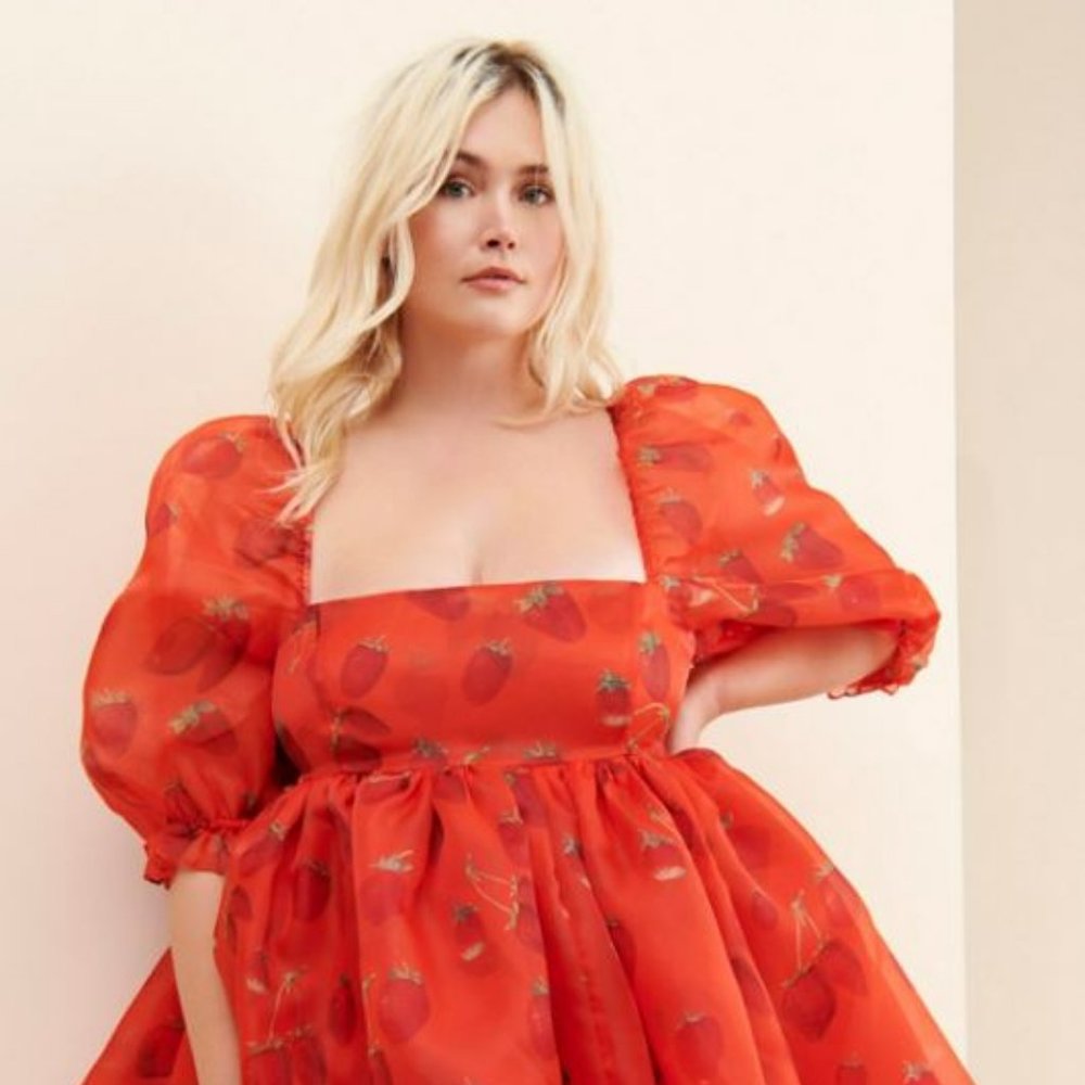 Strawberry Puff Dress - Selkie